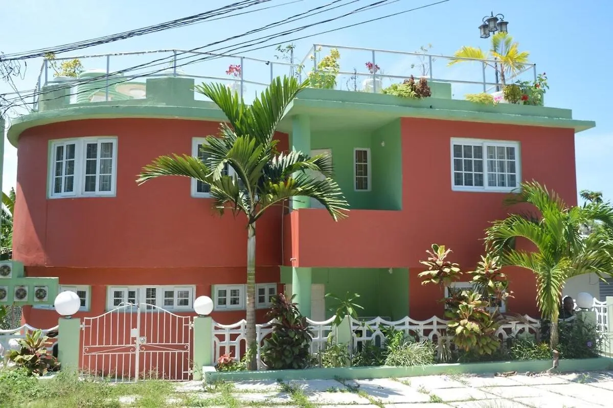 Stylish 2Br Boscobel Near Beach Falls And Airport Apartment